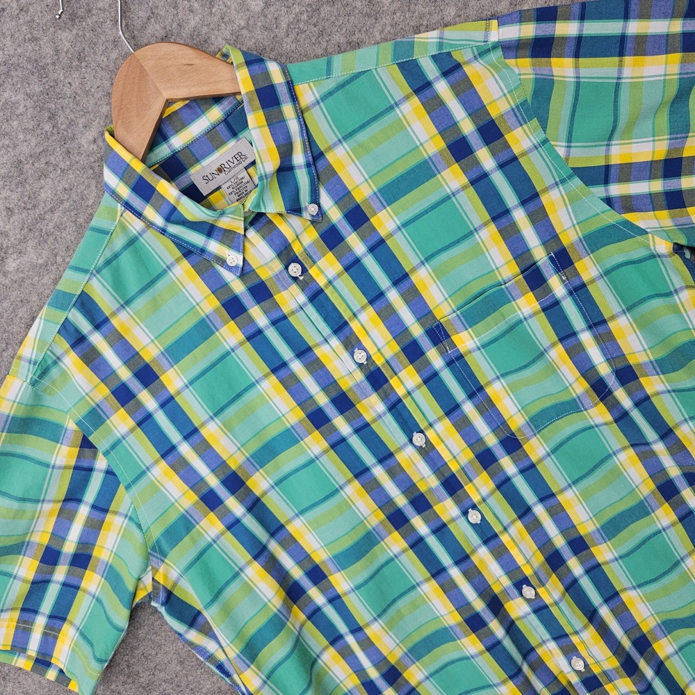 Sun River Plaid Button Down Shirt Men's Large Green Blue Yellow Short Sleeve